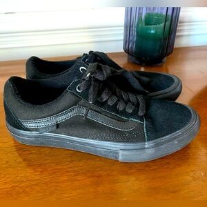 Vans Old Skool Casual Shoes NWOT